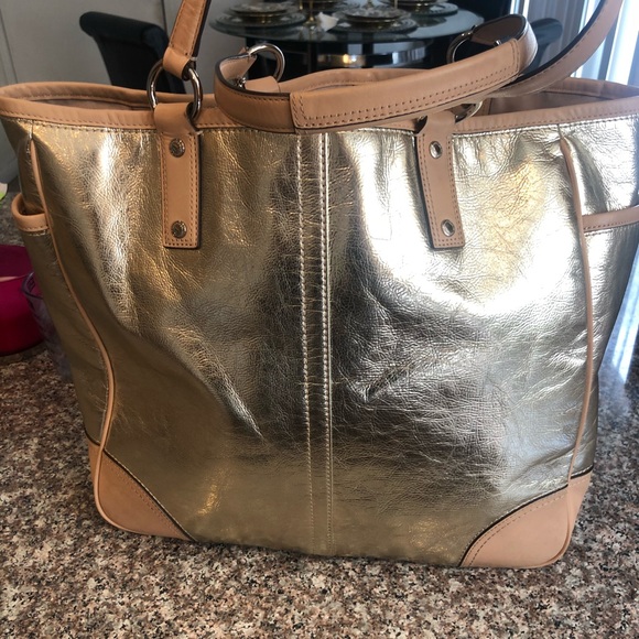 Coach gold tote - Picture 3 of 5